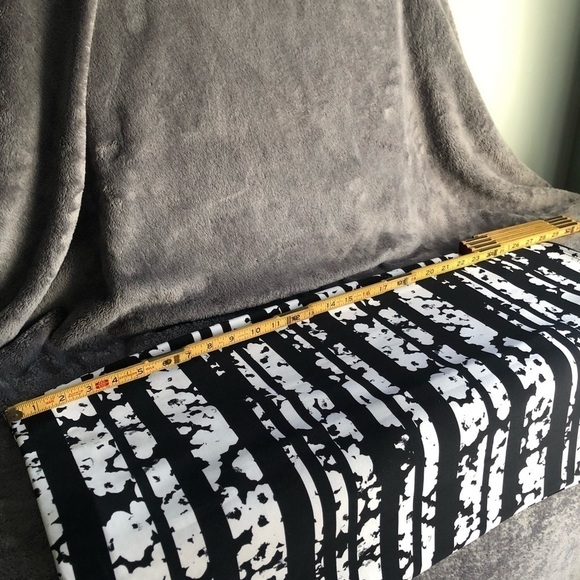 LEITH Nordstrom Black and white geometric print striped pencil skirt - Picture 7 of 8